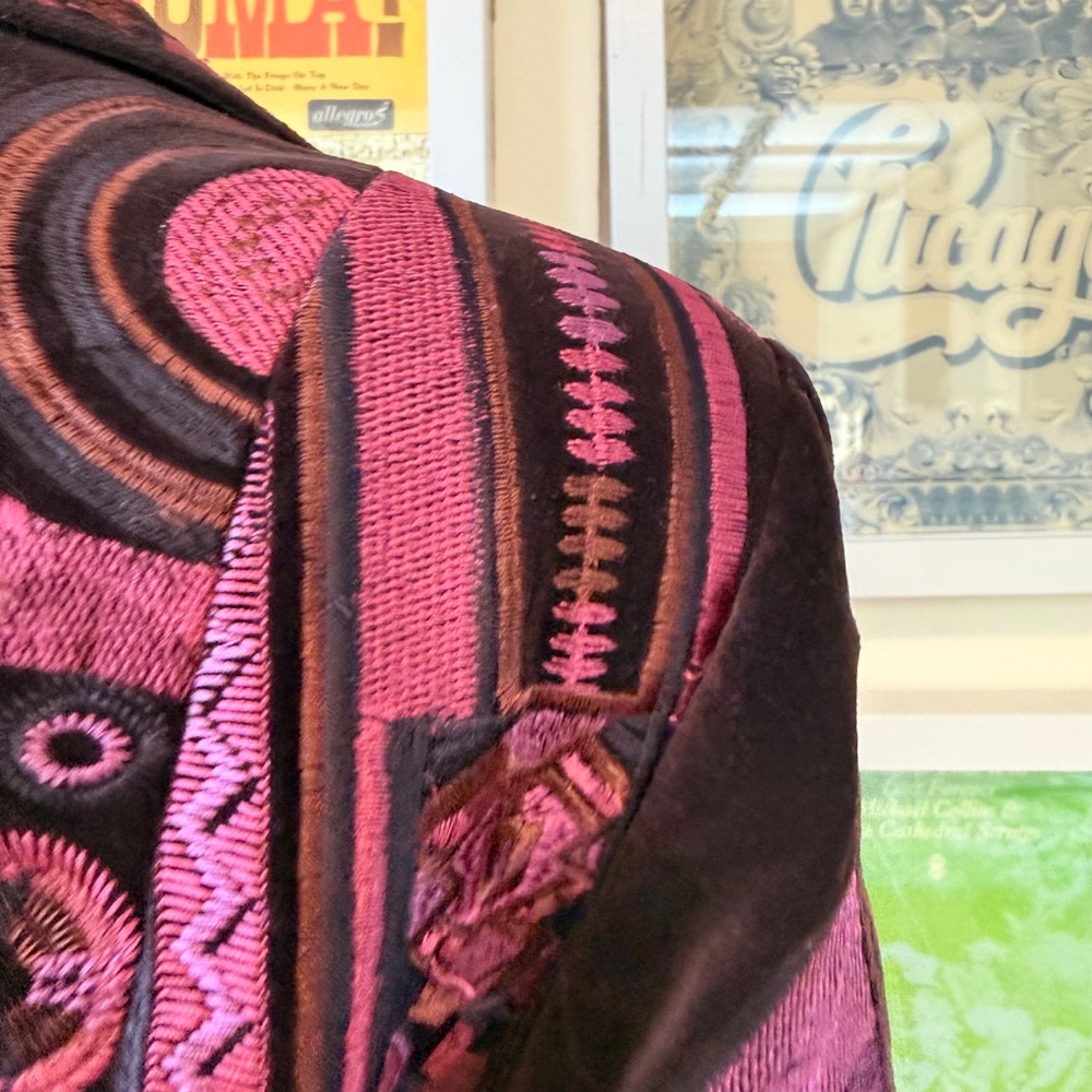 Peter Nygard Purple and Pink Embroidered Velvet Blazer - Picture 10 of 13